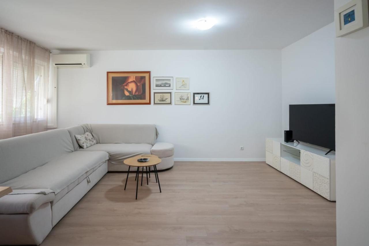 Apartman Mirjana Apartment สปลิท ภายนอก รูปภาพ