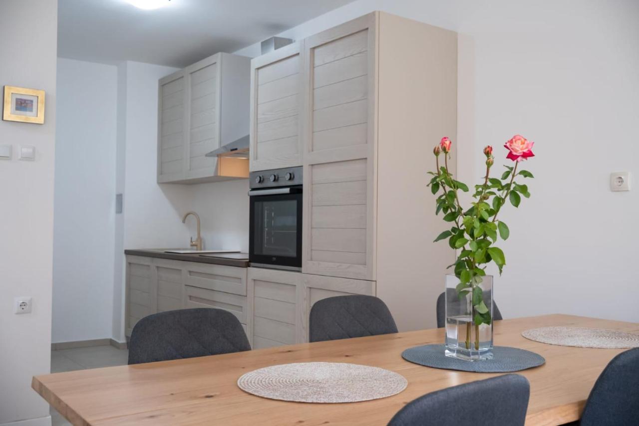 Apartman Mirjana Apartment สปลิท ภายนอก รูปภาพ